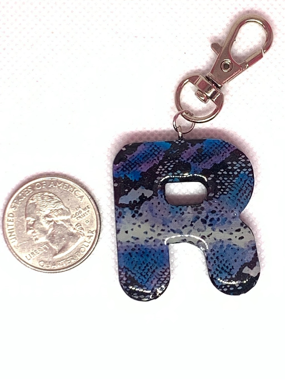 H/M 1oaK “R” Resin Keychain/Charm for pocketbook, backpack Snake Reptile Print